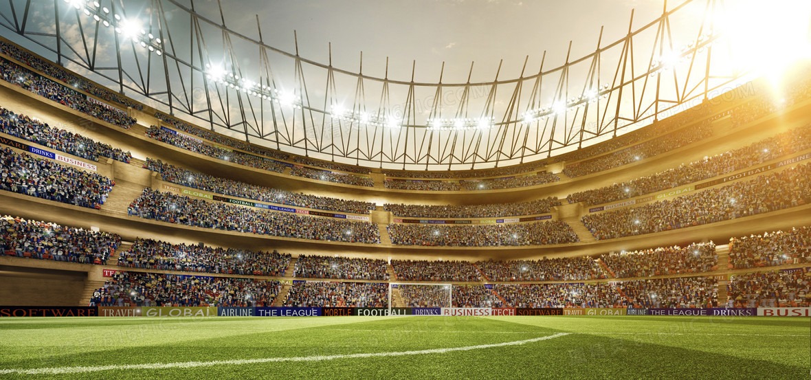 拜仁慕尼黑莱万多夫斯基帽子戏法